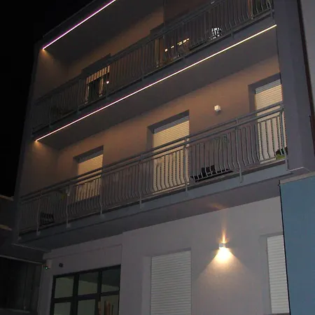 Lejlighed Giulia Attic *