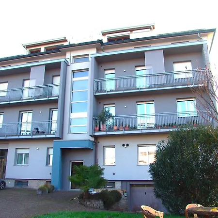 Giulia Attic Lägenhet *